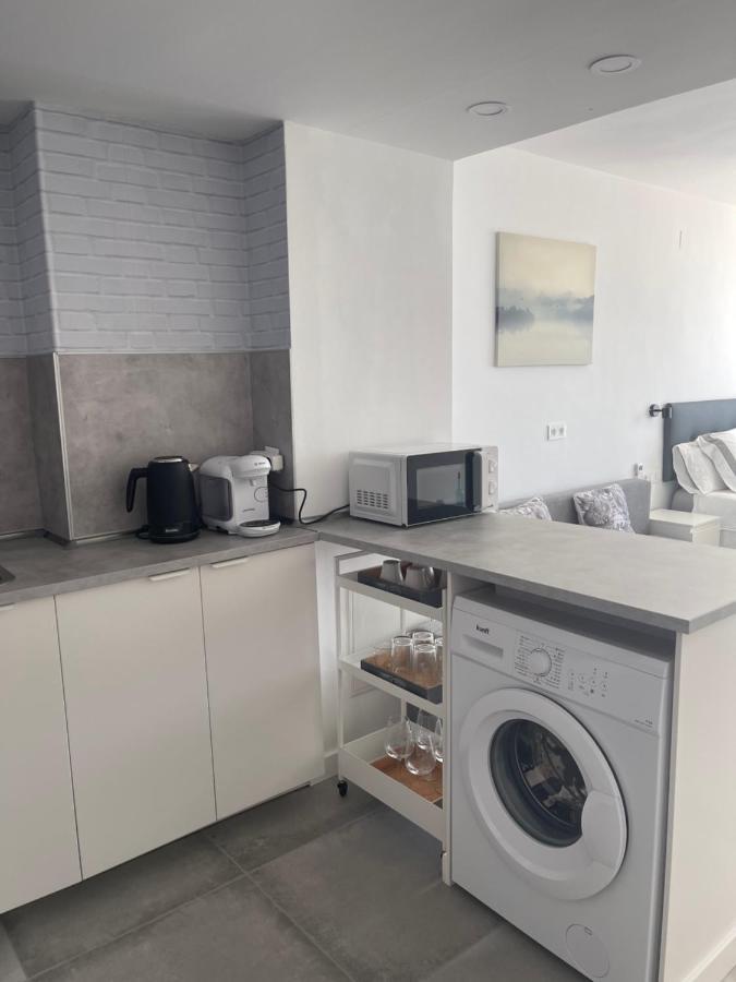 Apartamento Con Vistas Al Mar A Metros De La Playa Carihuela Soleil Apartment ตอร์เรโมลิโนส ภายนอก รูปภาพ