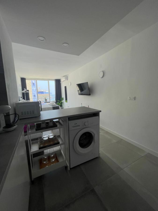 Apartamento Con Vistas Al Mar A Metros De La Playa Carihuela Soleil Apartment ตอร์เรโมลิโนส ภายนอก รูปภาพ
